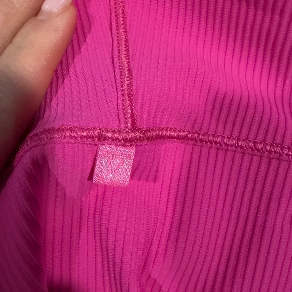 Lululemon- Power pivot Ribbed Tank Top - Picture 4 of 4